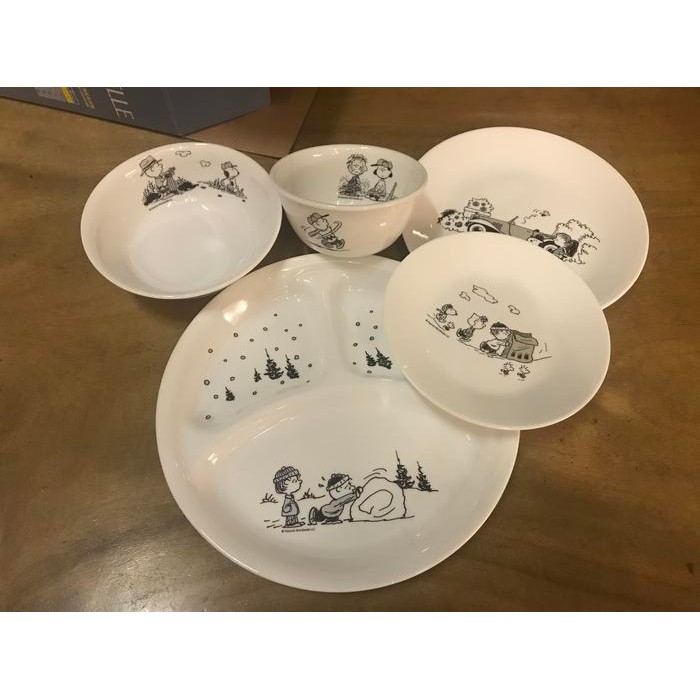 Snoopy Corelle Plate Set 5 Pcs / Piring Snoopy / Mangkok Snoopy