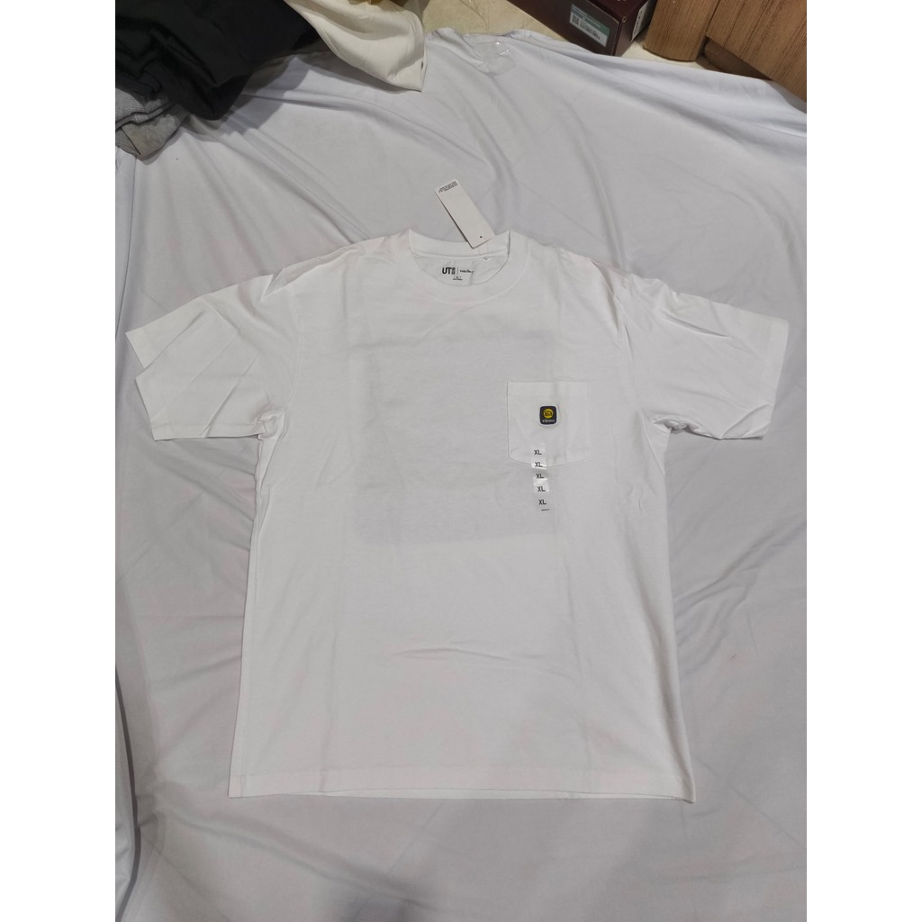 Kaos T-Shirt Uniqlo UT Keith Haring White
