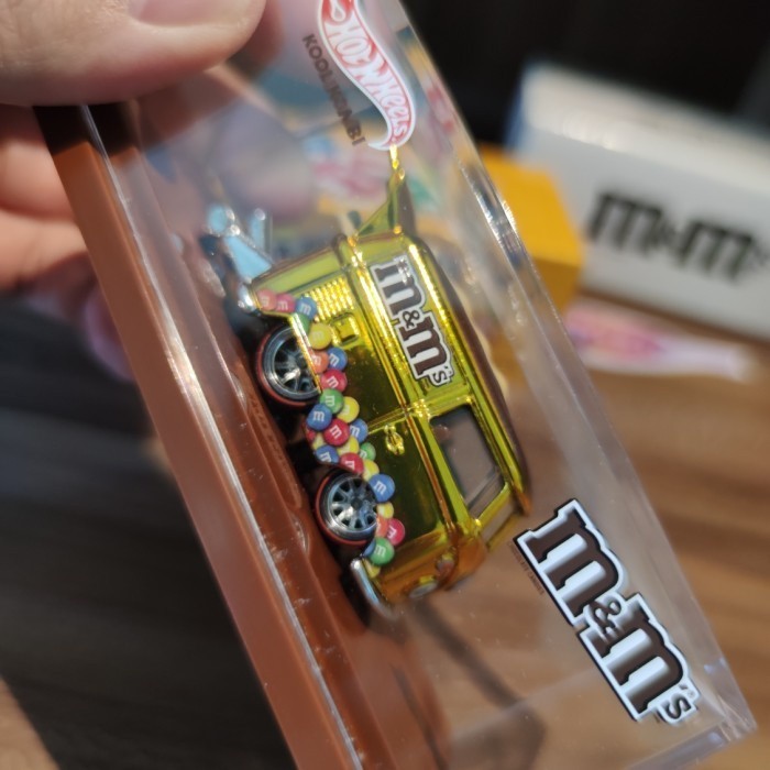 TERBARU SALE  SALE HOT WHEELS KOOL KOMBI MNM TOY FAIR RLC CONVENTION GOLD EMAS M&M M N LIMITED