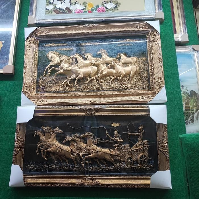 Terlaris lukisan kuda berlari 8 ekor fengshui resin