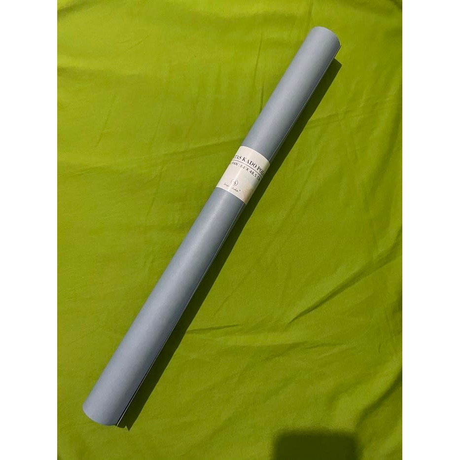 

Pesta- Kertas Kado Polos (10 lembar)