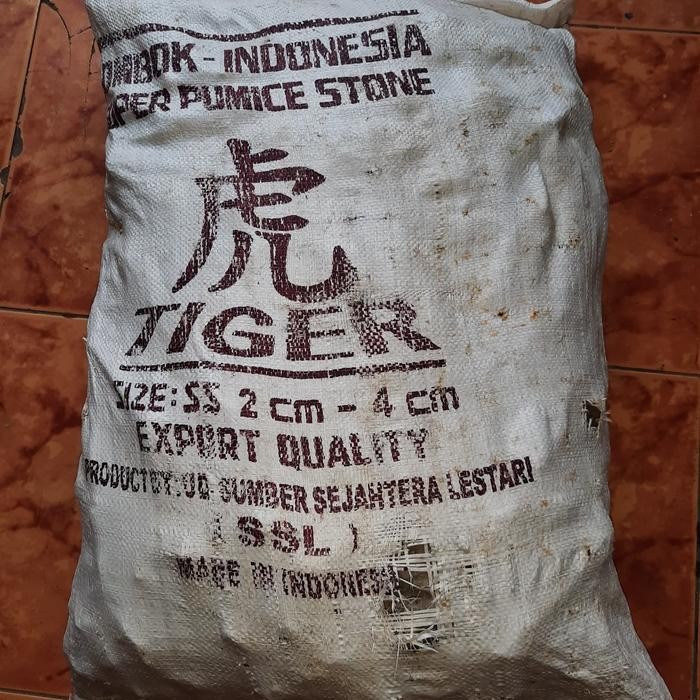 batu apung 20kg / pumice 1 sak / media filter kolam