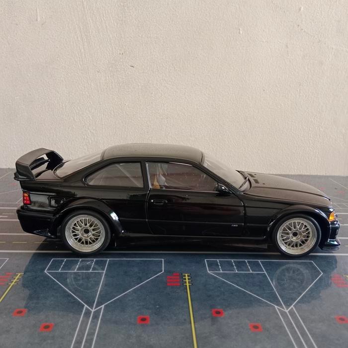 DIECAST BMW 3 SERIES HITAM LOOSE SKALA 18 BY UT MODELS