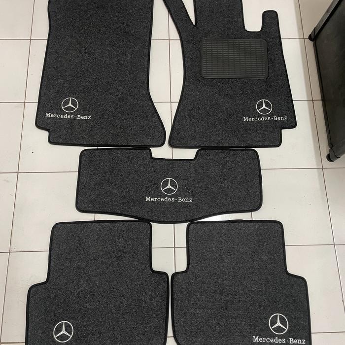 Karpet Mercedes Benz W204 Dan W203 Best Quality