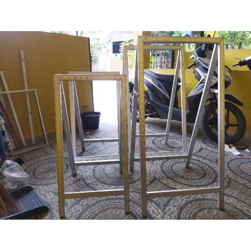 Flowpartt Stand Banner 100X50 Standing Banner Lipat 2 Sisi Stand Banner Hollow Tebal Stand Banner