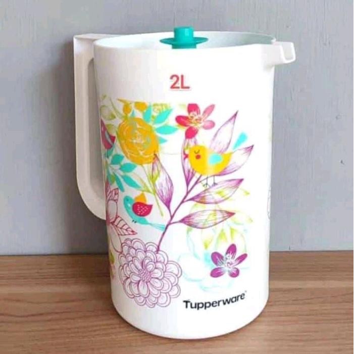 

Pitcher Tupperware 2L untuk Minuman dan Makanan