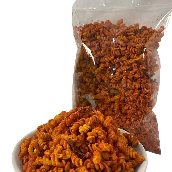 

MAKARONI SPIRAL 1kg ASIN PEDAS DAUN JERUK Snack Food Cemilan Camilan Kering
