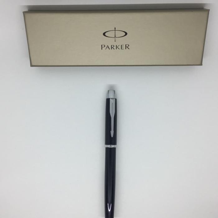 

Bentley - Pulpen Parker Im Roller Ball Lq Black Crome Trim Klip Silver Original