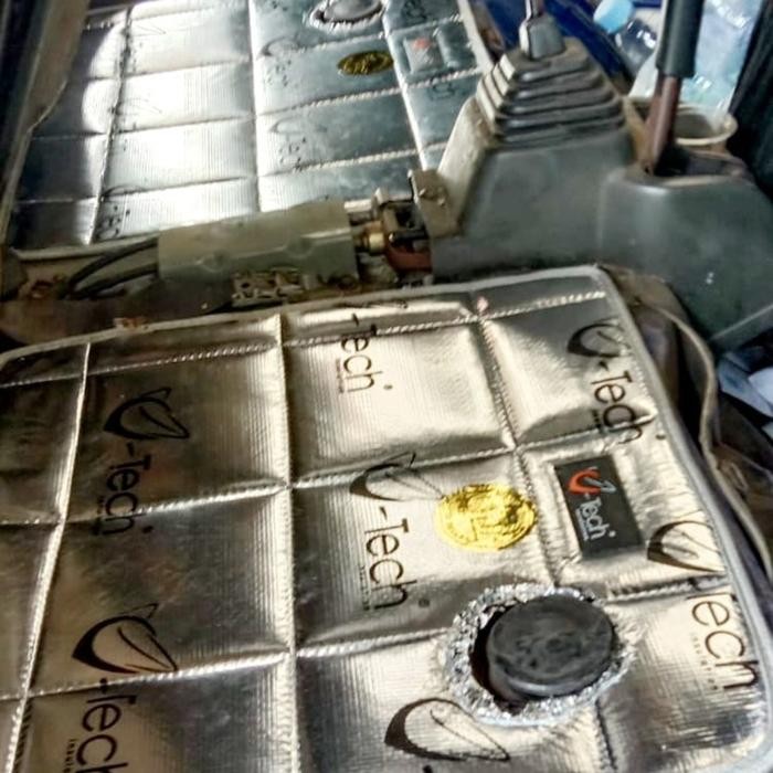 PREMIUM Karpet Peredam Anti Panas Jok Mobil CARRY FUTURA