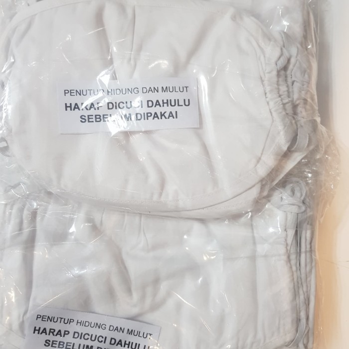 Masker Kain Putih Polos Batik Keris