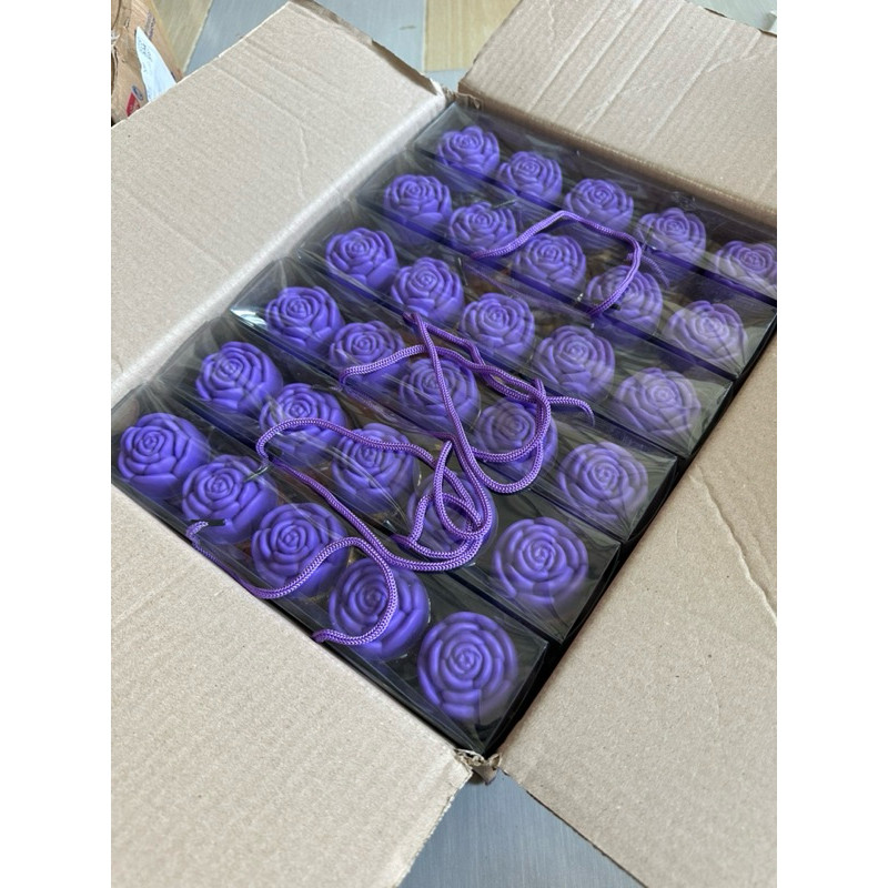 

Andrianbijaksana Hampers Coklat Mawar Ungu Isi 5 Toples Isi Coklat Dan Permen