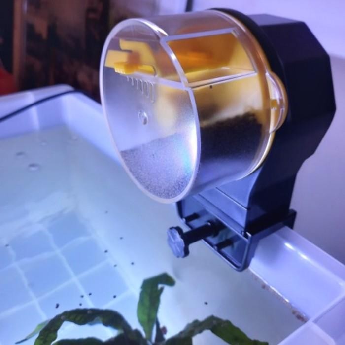 Mesin Pakan Ikan Aquarium Auto Fish Feeder Channa Food Timer Otomatis