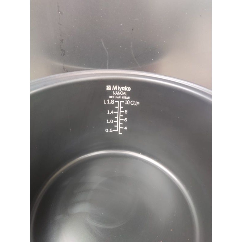 Miyako 1,8 Liter Nanoal Berlian Hitam Panci Inner Pot Magic Com