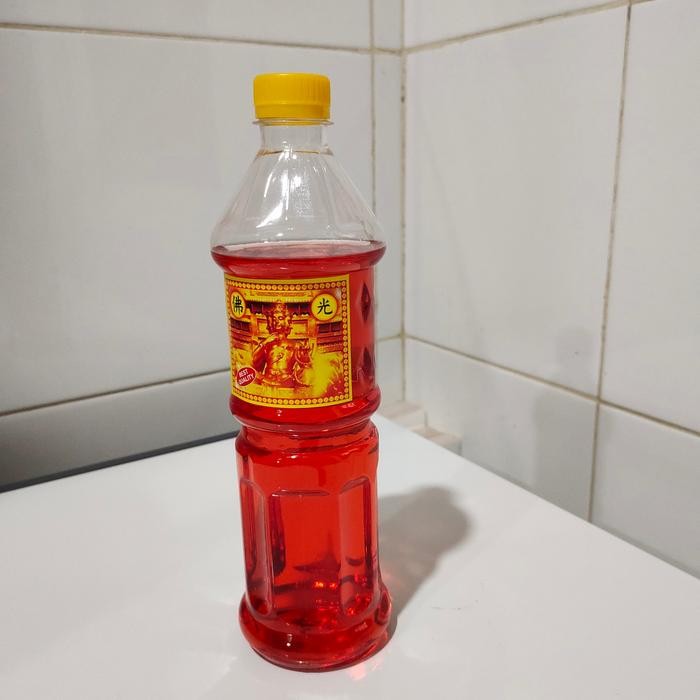 

minyak sembahyang 1 liter Fuo Kuang 1 dus = 12 btl