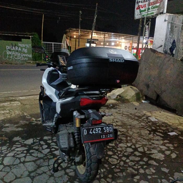 PREMIUM Paket Box + Bracket untuk Motor Honda ADV 150 dan ADV 160