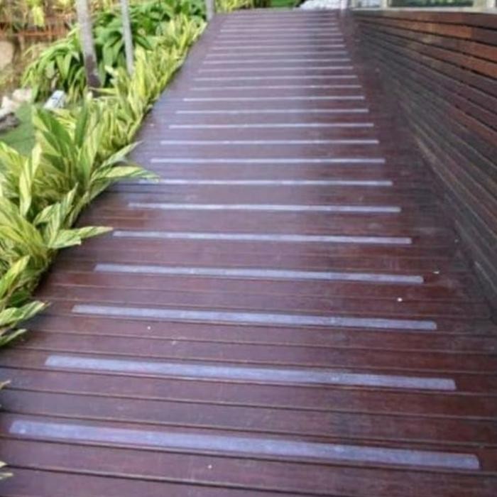 

Neosign - 3M Safety Walk Tape Clear Anti Slip Kamar Mandi 1 In X 18 Mtr