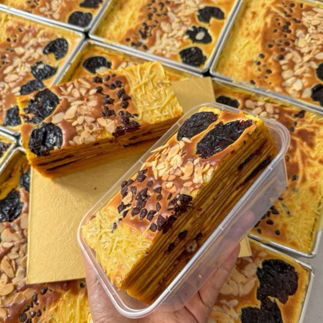 

Shakamori - Kue Lapis Legit Premium Platinum Tanpa Tepung