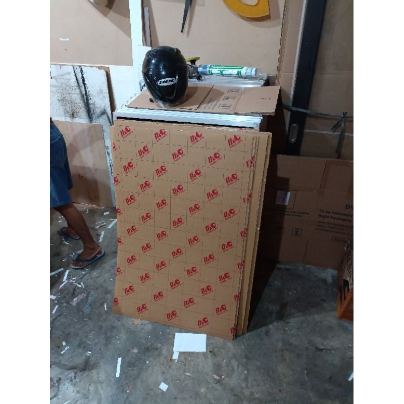 Akrilik Lembaran 3mm 120x80 cm