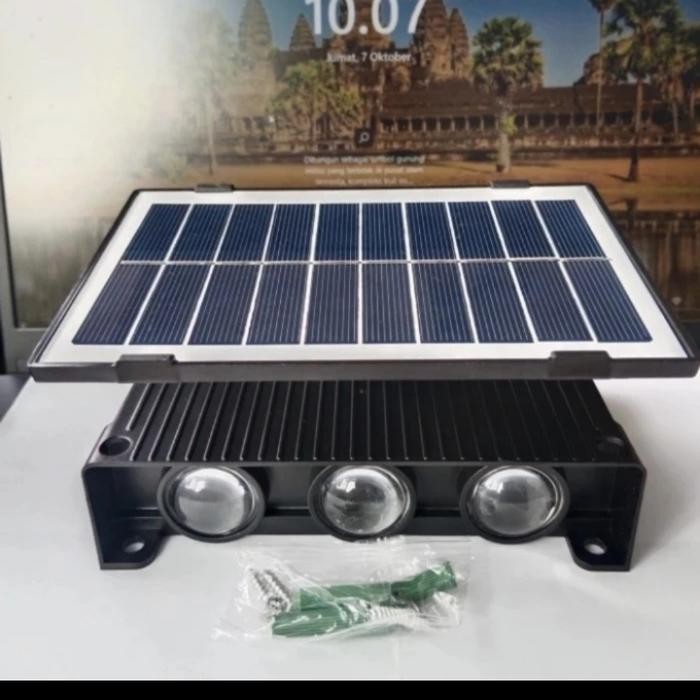 Lampu Dinding Solar Outdoor Led Sorot Taman Solar Cell