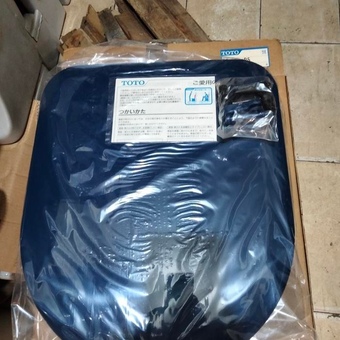 SITCOVER KLOSET TOTO (OMNI,EVASION) BIRU TC830B5