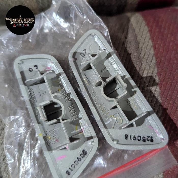 COVER TUTUP WASHER LAMPU ALL NEW PAJERO 2016UP