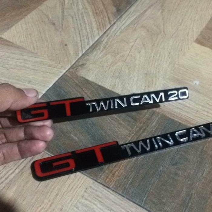 Emblem Grill GT Twincam 20