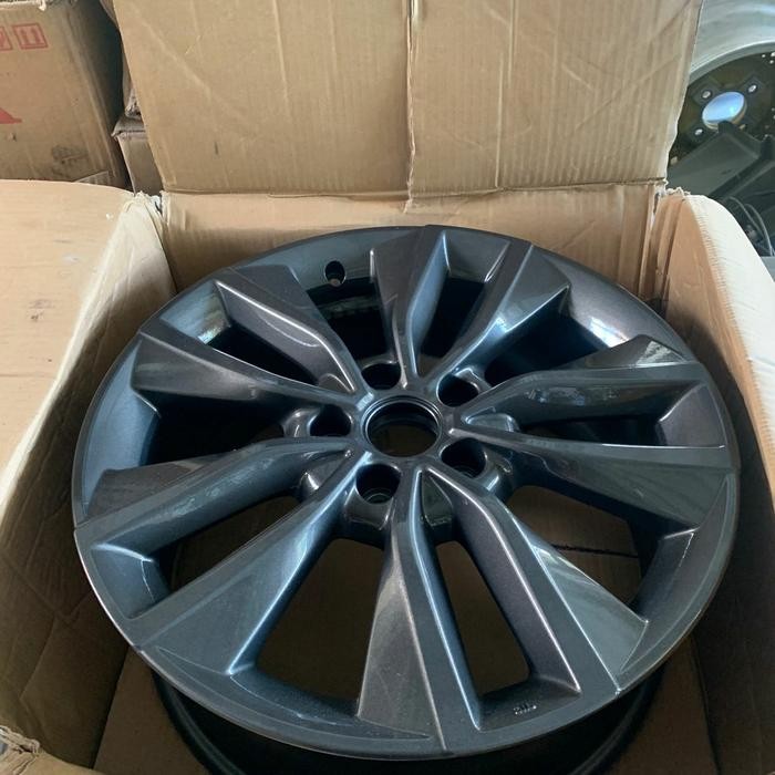 velg oem Honda hrv 2022 r18