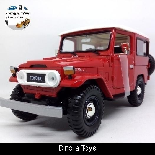 Miniatur Diecast Mobil Jeep Hardtop Toyota Land Cruiser Fj40 Merah