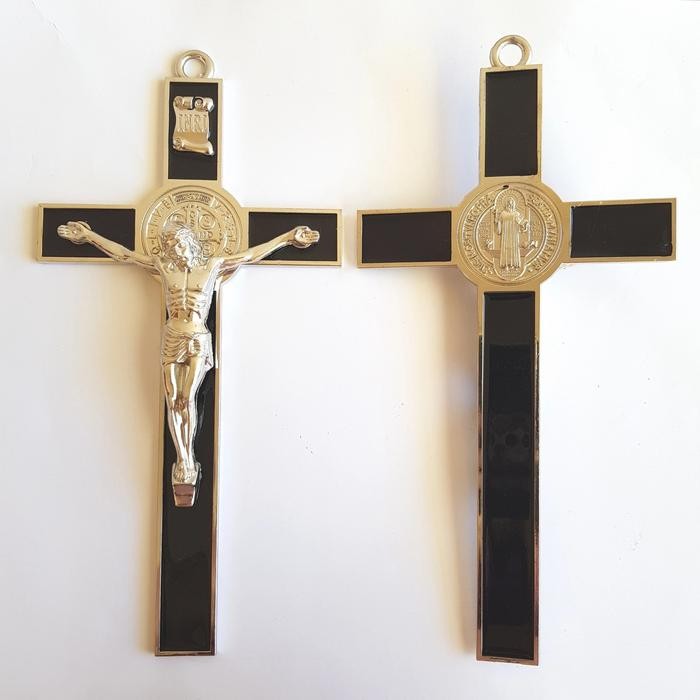 Salib dinding/gantung benedict besi jumbo