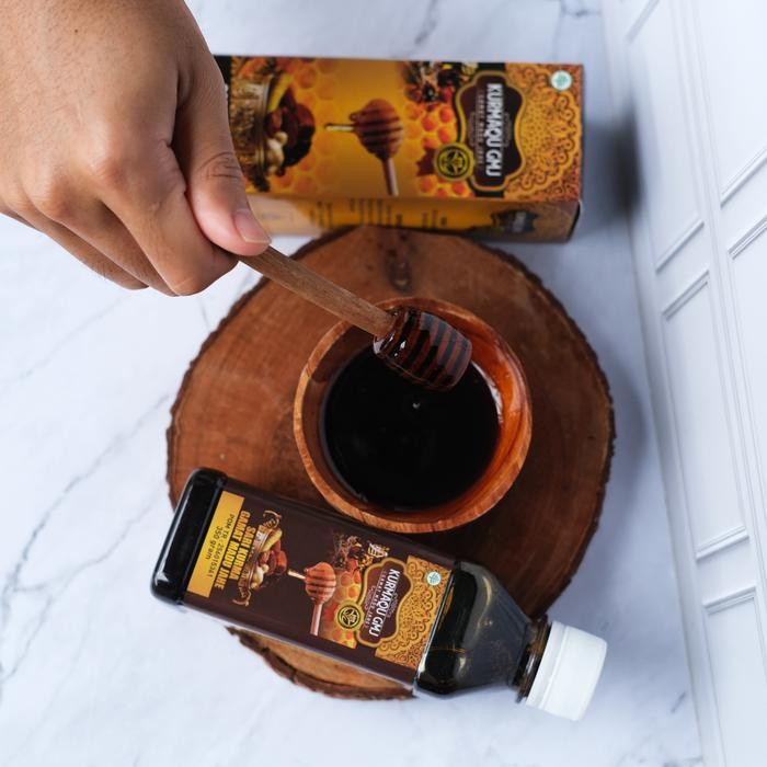 

Sari Kurma Madu Kurmaqu Vitamin Suplemen Multikhasiat Isi 350Gr Halal Mui