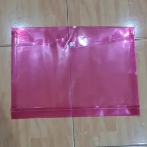 Map Plastik Bening Kancing Merah