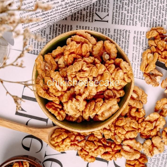 

DISKON WALNUT 1KG RAW PREMIUM / KACANG WALNUT MENTAH READY STOCK