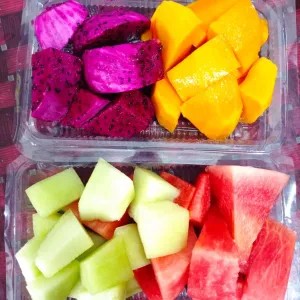 

paket melon semangka + naga mangga (potong-mika3A) 1per pack