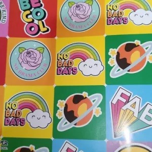 kertas kado pelangi  no Bad days