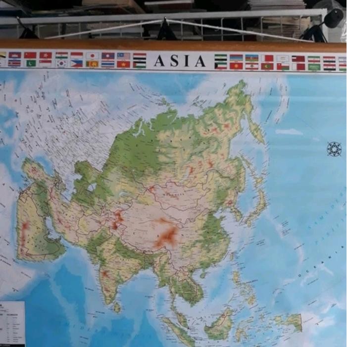 

PETA BENUA ASIA BINGKAI KAYU KECIL UKURAN 102X 72 CM