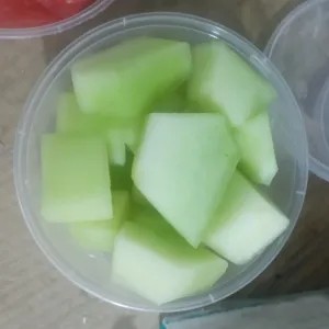 

melon potong cup 450ml 1per pack