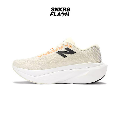 NEW BALANCE Fuelcell Supercomp Trainer Beige Sepatu Lari Wanita - WRCXCA4 - Size 36.5