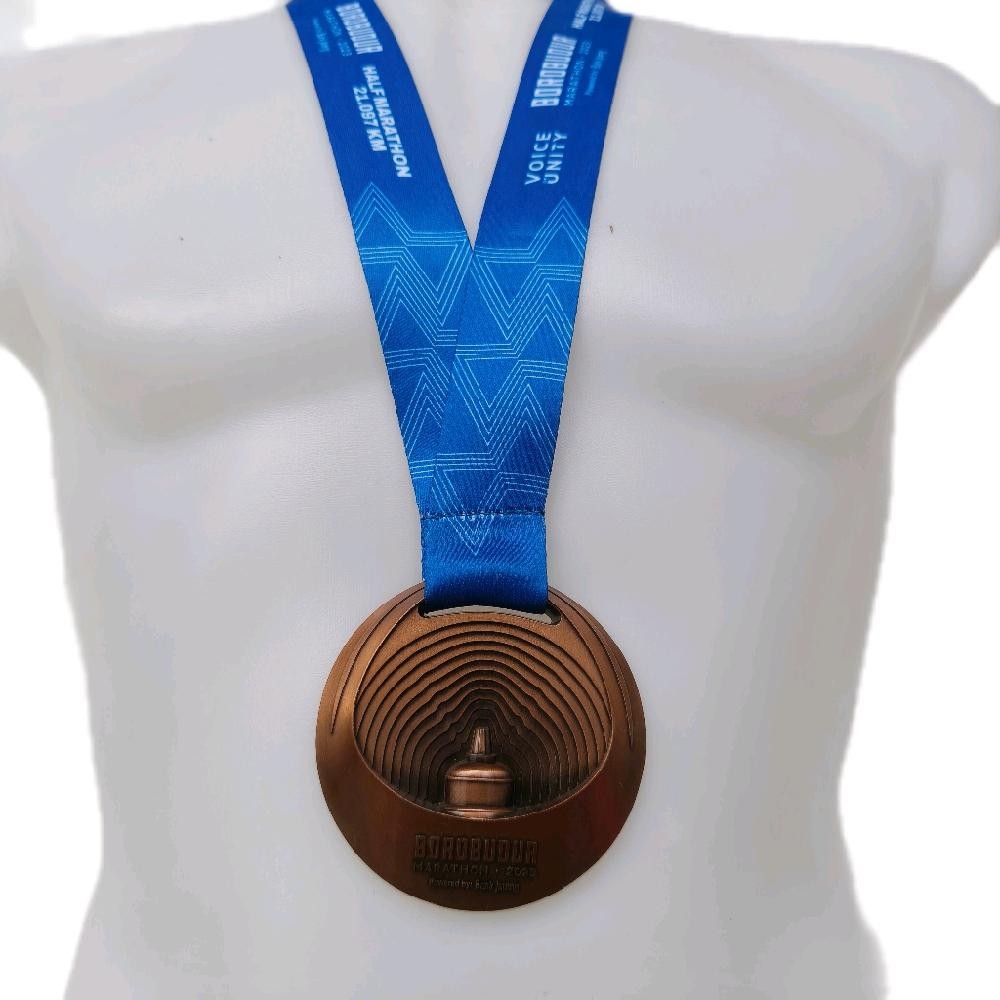 Medali Lari HM 21K Event Running - Medali Finisher Event Lari Running 2023 - Medal Lari Original - M