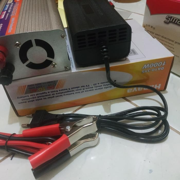 POWER INVERTER 1000 WATT PLUS CHARGER AKI ACCU 5 AMPERE 12V