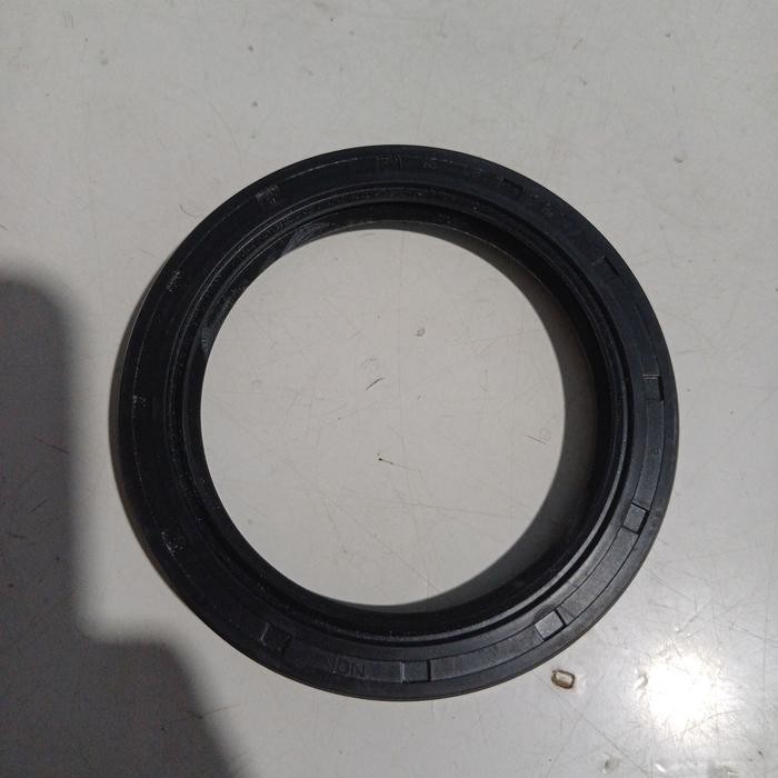 OIL SEAL CRANKSHAFT NOK JPN 70-92-12 TOYOTA KIJANG 3K/4K, KF10/KF20