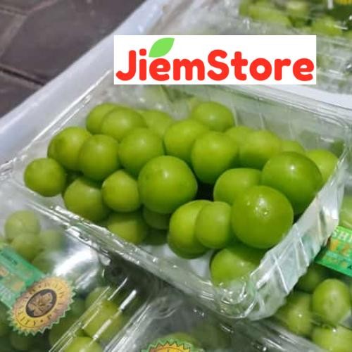 

Anggur Hijau Shine Muscat Manis Seedless Fresh Segar Impor Buah Grape