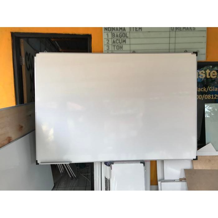 

whiteboard gantung 90X180 magnetic