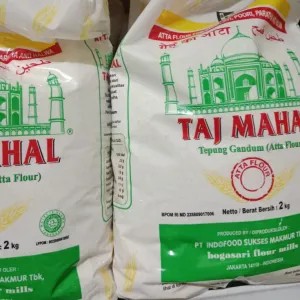 

tepung gandum tak mahal 2kg 2000g
