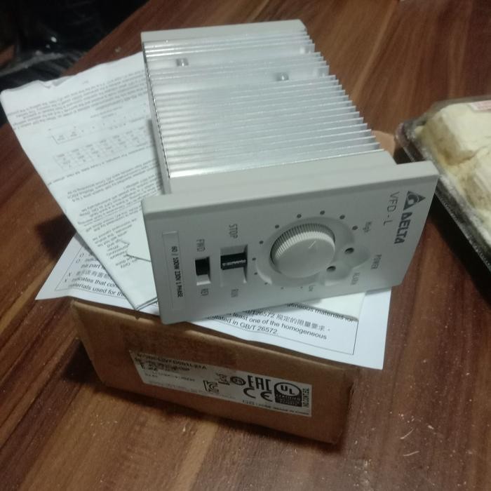 INVERTER DELTA VFD001L21A 220V ORIGINAL