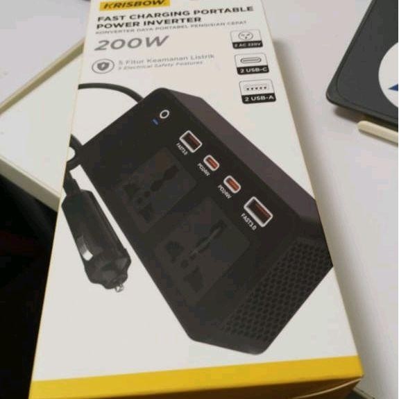 KRISBOW POWER INVERTER 200 WATT DENGAN USB