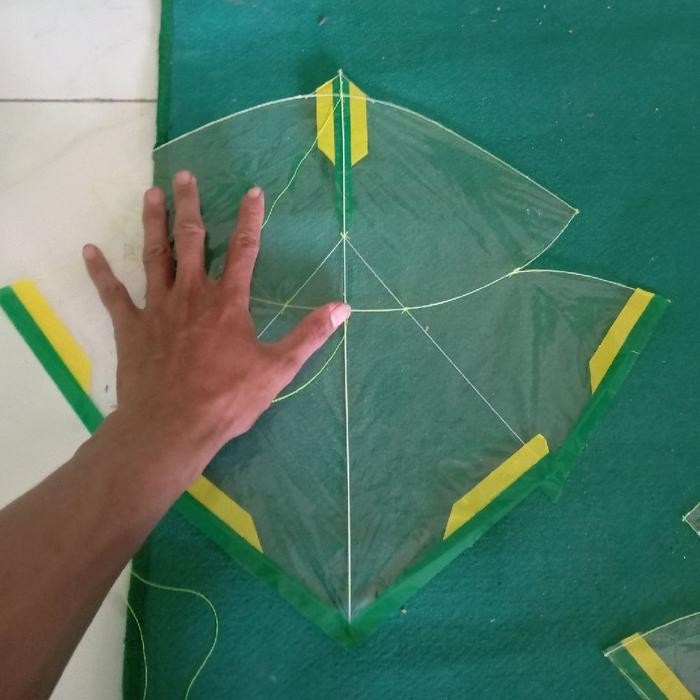 (Good) layangan papiran mini siap terbang full fiber