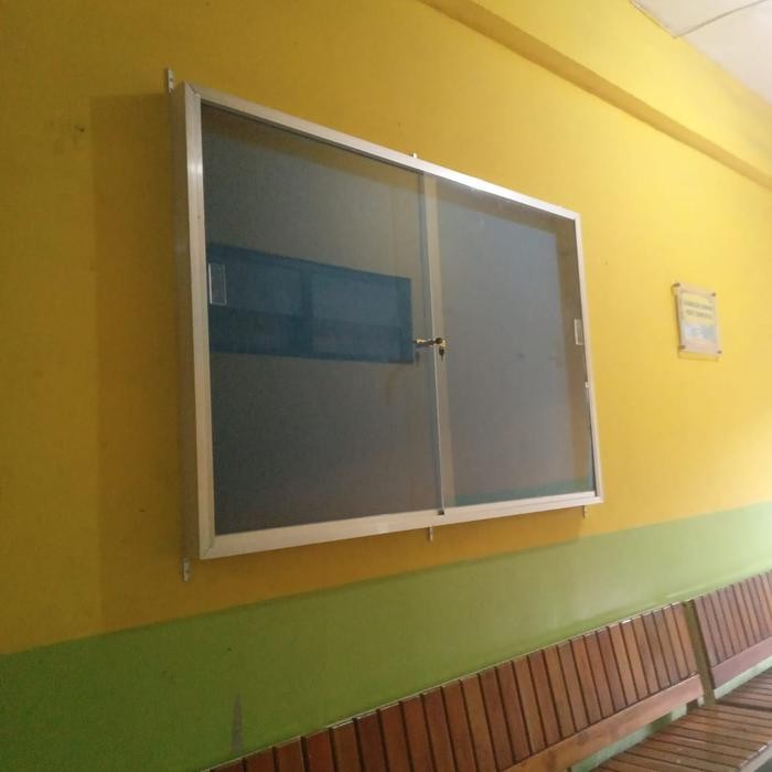 

mading kaca papan pengumuman 120x240cm