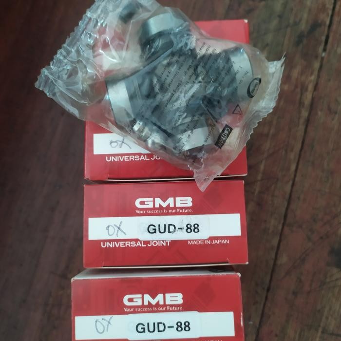 CROSS JOINT /KOPEL DAIHATSU ZEBRA 1.0-1.3 / ESPAS / GUD-88