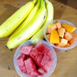 

1kg pisang sunpride + 1 semangka potong (cup) +1 pepaya potong (cup) 1kg