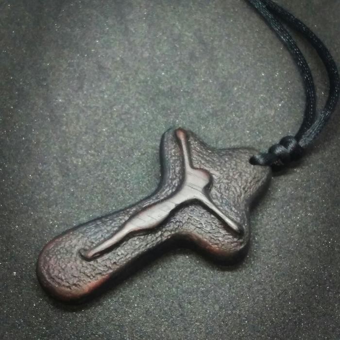 TERMURAH Kalung Salib Kayu Ukir Tangan READY STOCK
